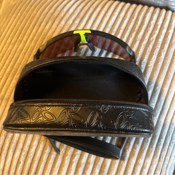 Oakley Sutro Lite Court Sunglasses Matte Black Prizm Road Jade OO9463-7939 wcase - Picture 8 of 12